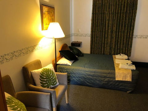 The Palace Hotel - Inverell Accommodation 7