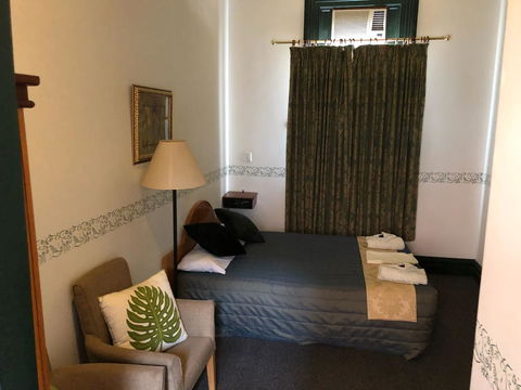 The Palace Hotel - Inverell Accommodation 2