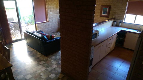 Kestrel Chalets - Inverell Accommodation 4