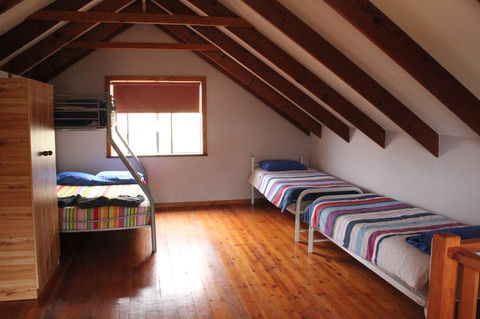 Kestrel Chalets - Inverell Accommodation 9