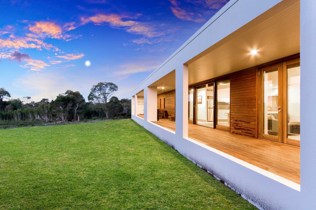 Beaconsfield TAS Inverell Accommodation