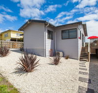Bircoo Cottage Beach and Golf Getaway - Inverell Accommodation