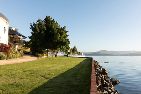 Wrest Point - Inverell Accommodation 1