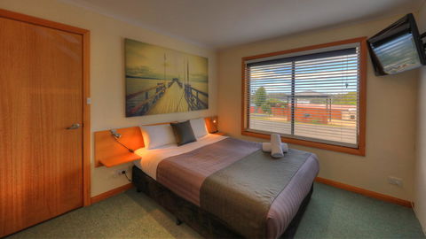 Sweetwater Villas - Inverell Accommodation 1