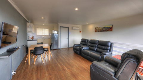 Sweetwater Villas - Inverell Accommodation 12