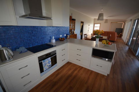 Seascape Beach House - Inverell Accommodation 2