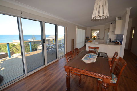 Seascape Beach House - Inverell Accommodation 3