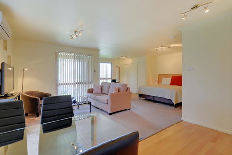 Aloft Boutique Accommodation - Inverell Accommodation 1