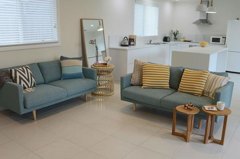 Sisters Beach Paradise - Inverell Accommodation 0