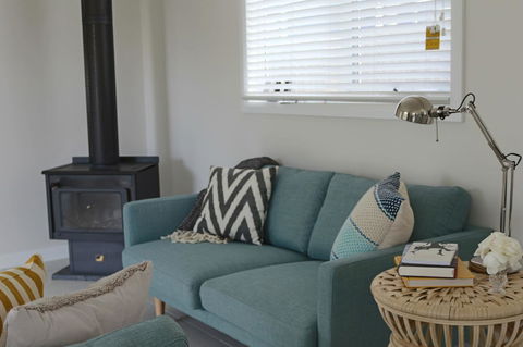Sisters Beach Paradise - Inverell Accommodation 10