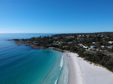 SEA EAGLE COTTAGE Amazing Views Of Bay Of Fires - Inverell Accommodation 13