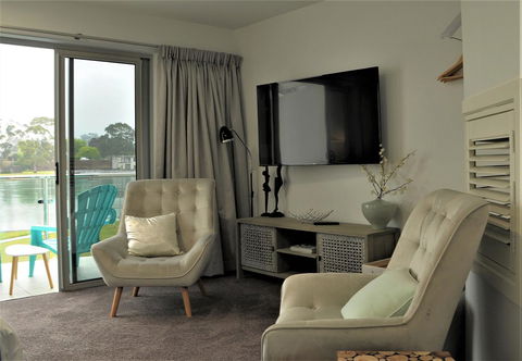 Ulverstone River Edge HolidayApartments - Inverell Accommodation 1
