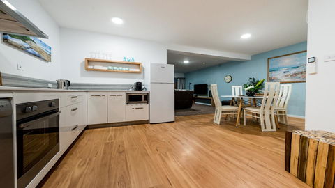 Ulverstone River Edge HolidayApartments - Inverell Accommodation 20