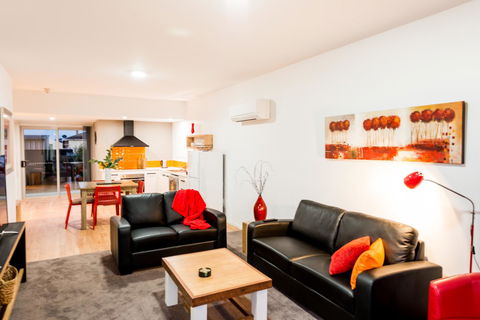 Ulverstone River Edge HolidayApartments - Inverell Accommodation 14
