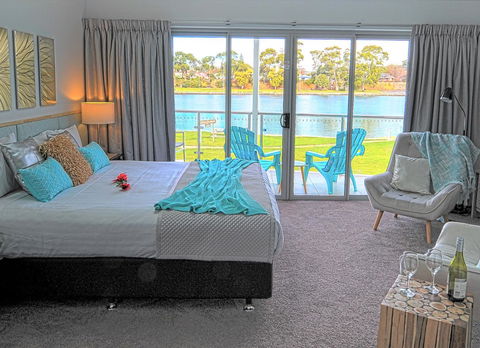 Ulverstone River Edge HolidayApartments - Inverell Accommodation 0