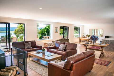 Tamar House - Inverell Accommodation 15