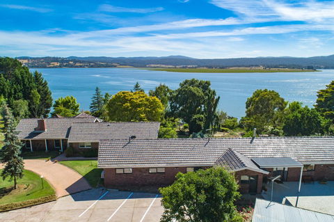 Tamar House - Inverell Accommodation 4