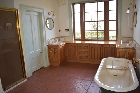 CLAYFIELD HOMESTEAD - Rustic Country Accommodation - Inverell Accommodation 14