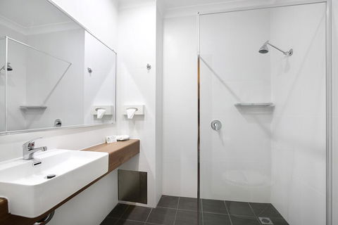 New England Motor Inn - Inverell Accommodation 1
