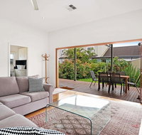 Newcastle Executive Homes - Cooks Hill Cottage - Inverell Accommodation