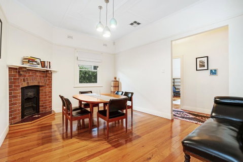 Newcastle Executive Homes - Cooks Hill Cottage - Inverell Accommodation 2