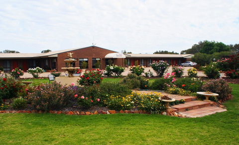 Newell Motor Inn Narrandera - Inverell Accommodation 1
