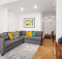 Newly Renovated Potts Point 2BR Art Deco - Inverell Accommodation