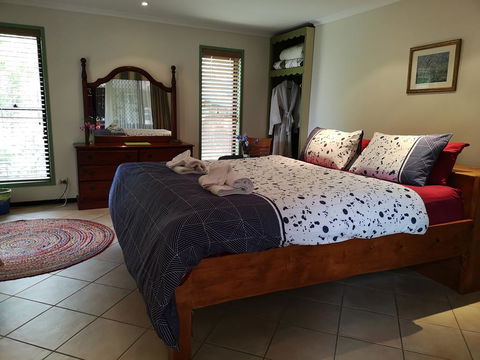 Noosa Edge Nudist Retreat - Inverell Accommodation 3