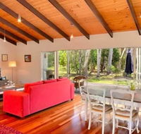 Noosa Lake House - Inverell Accommodation