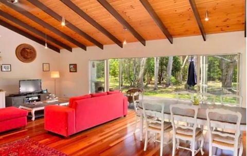 Noosa Lake House - Inverell Accommodation 0