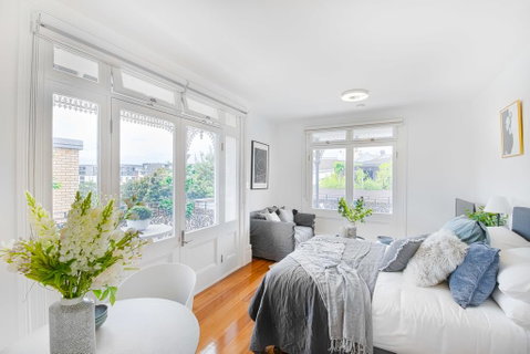 Not Your Usual Studio Apartment - Inverell Accommodation 2