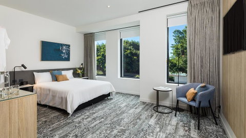 Oaks Cairns Hotel - Inverell Accommodation 0