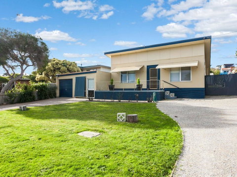 OCEAN SOUNDS - Anglesea - Inverell Accommodation 0