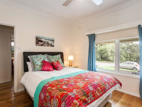 OCEAN SOUNDS - Anglesea - Inverell Accommodation 1