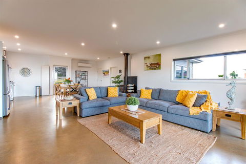 Ocean View - Inverell Accommodation 0