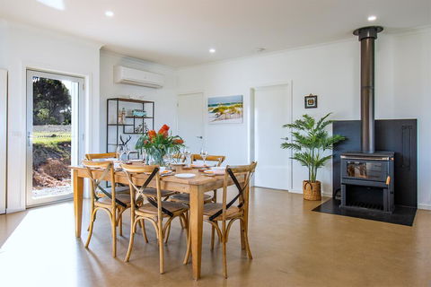 Ocean View - Inverell Accommodation 1