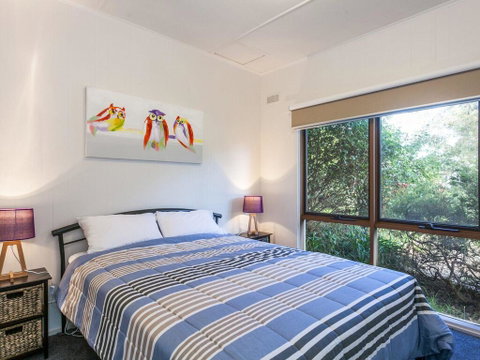 OCEANS 12 - ANGLESEA - Inverell Accommodation 1