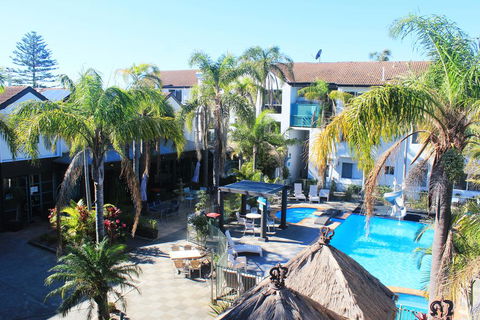 Oceanside Hawks Nest - Inverell Accommodation 1