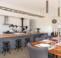 On A Hill - modern country home near Braidwood - Inverell Accommodation