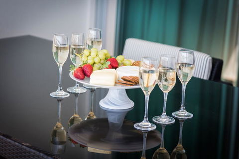 On The Point Airlie Beach - Inverell Accommodation 2