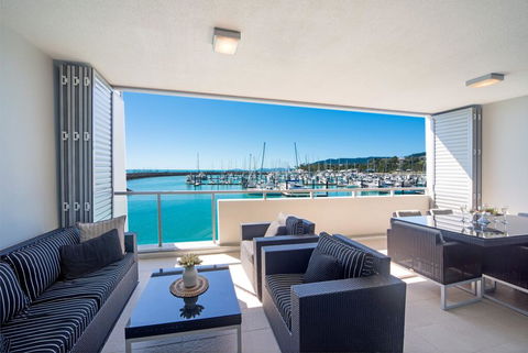 On The Point Airlie Beach - Inverell Accommodation 1