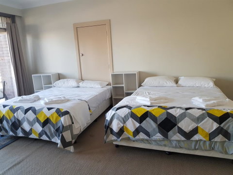 Orange Grove Hotel - Inverell Accommodation 1