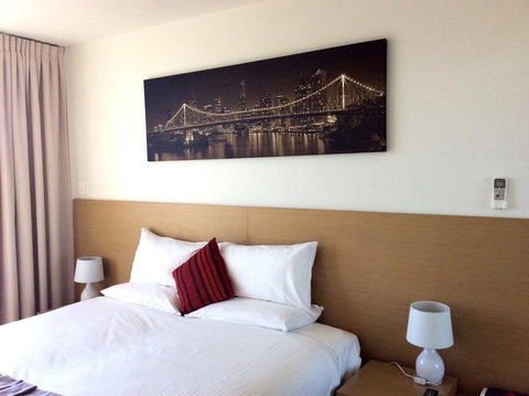 PA Apartments - Inverell Accommodation 2