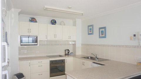 Pacific Surf Absolute Beachfront Apartments - Inverell Accommodation 2