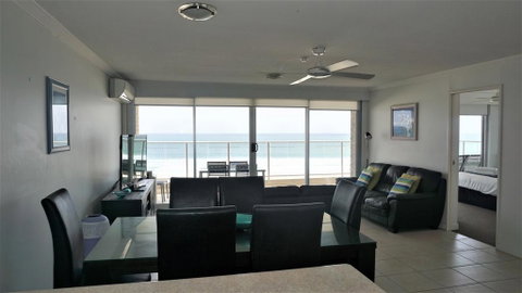 Pacific Surf Absolute Beachfront Apartments - Inverell Accommodation 3