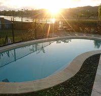 Palm Lakeside Holiday Home - Bowen Whitsundays Queensland - Inverell Accommodation