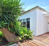 Palm Oasis - family friendly accommodation just a short walk to werri beach - Inverell Accommodation