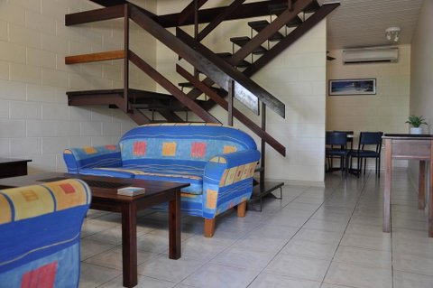 Palm Waters Holiday Villas - Inverell Accommodation 1