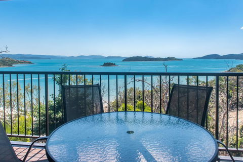 Panorama 12 - Hamilton Island - Inverell Accommodation 2