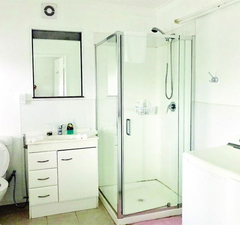 Paradise Eco Unit - Inverell Accommodation 2